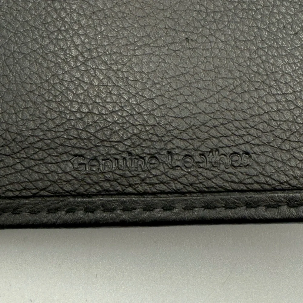 Mountain Logo Mens‎ Black Genuine Leather Bifold Wallet with ID Window